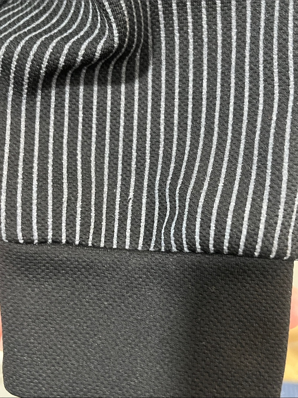 Preowned Men's Black Long-Sleeve Oxford Polo Button Up . - Picture 7 of 9